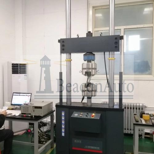 【免費下載】腰椎椎體間融合器扭轉(zhuǎn)疲勞試驗機(jī)