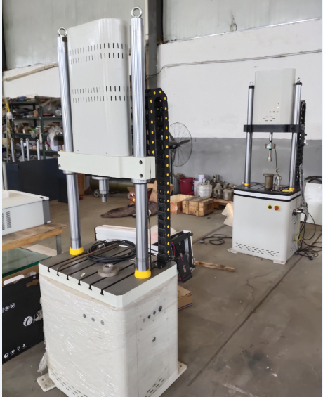 電子式動靜態(tài)拉扭復(fù)合疲勞試驗機(jī)1.png